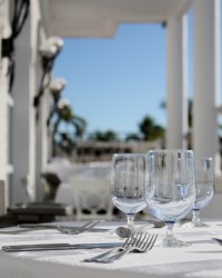 Thumbnail image for Service 101: Restaurants Are Not Picnic Tables